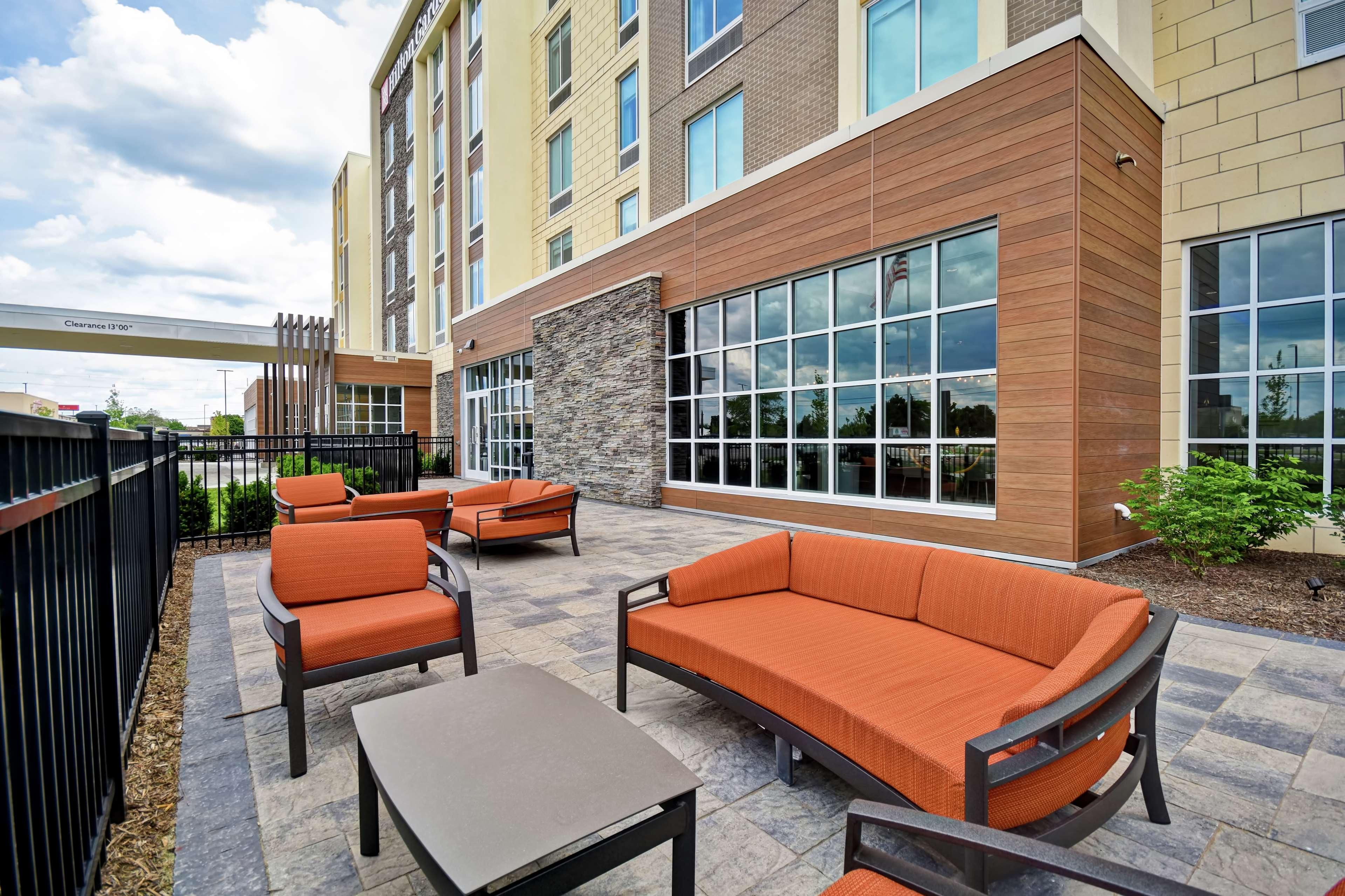 Hilton Garden Inn Lansing West Exteriör bild