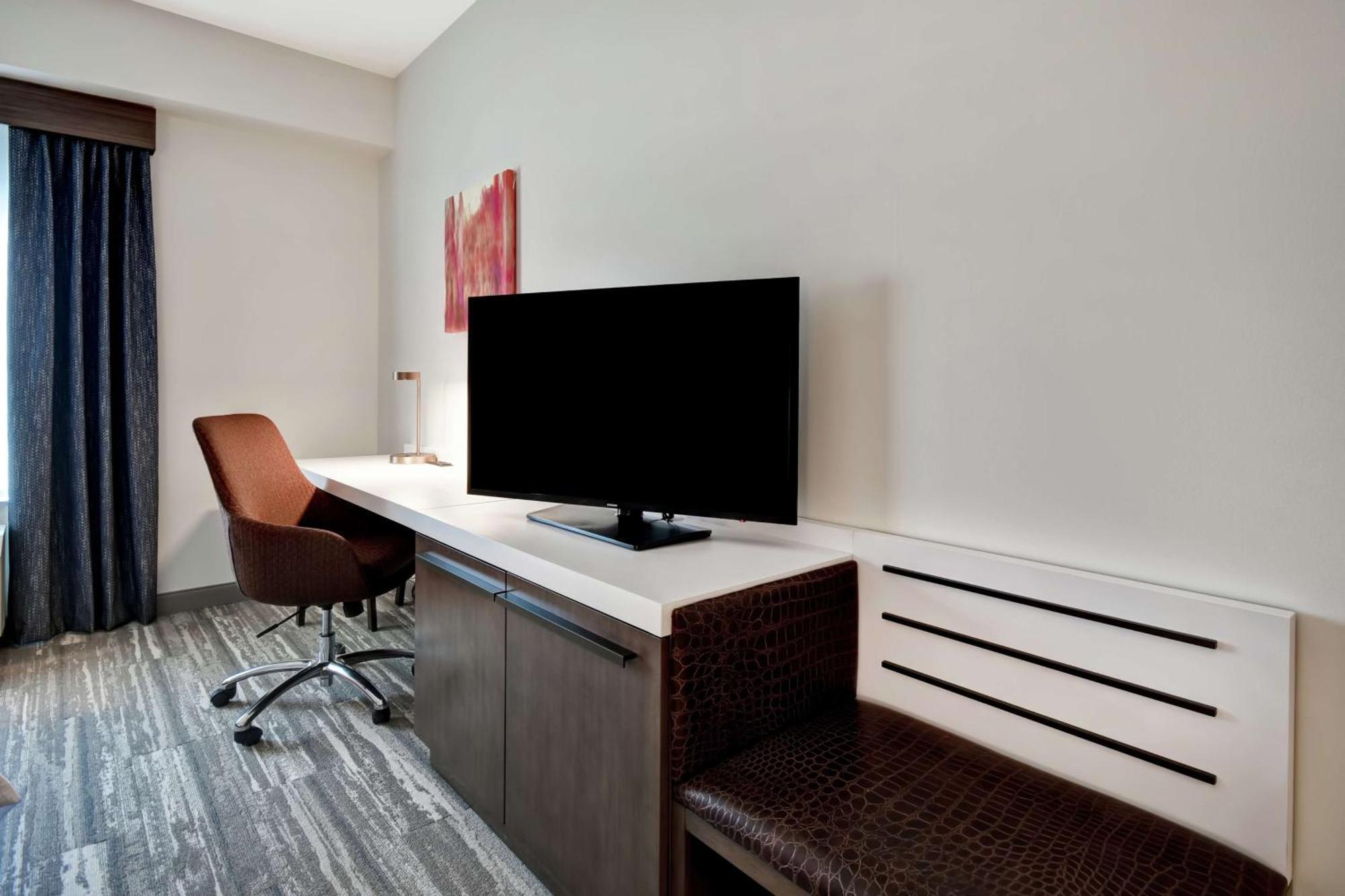 Hilton Garden Inn Lansing West Exteriör bild